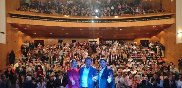 Un Teatro Capitol lleno arropa la presentación de Tomás Rubio como candidato del PP a la Alcaldía de Cieza.